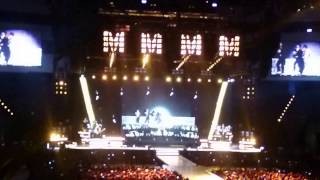 瑪丹娜台北演唱會2016 - 入場開場 YouTube 影片