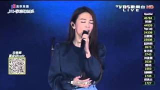 Hebe 田馥甄 - 小幸運Live (2015新北市歡樂耶誕城) YouTube 影片